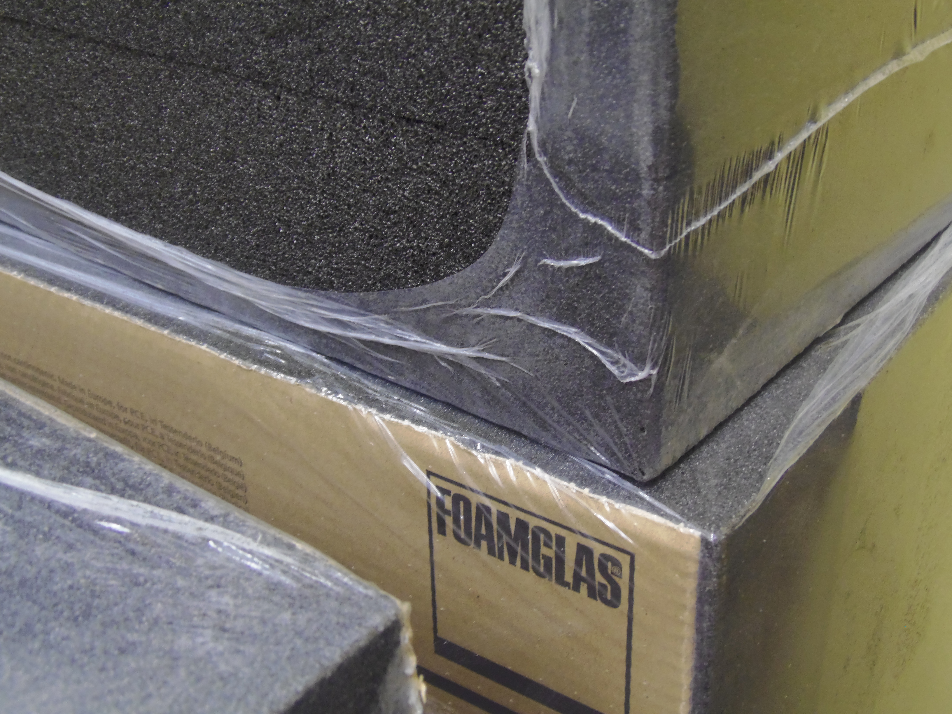 Утеплитель из пеностекла FOAMGLAS Утеплитель из пеностекла FOAMGLAS